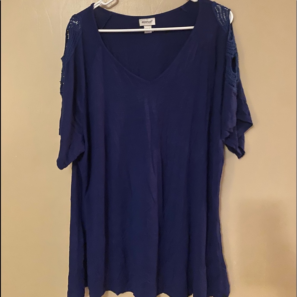 Avenue Short sleeve top 18/20